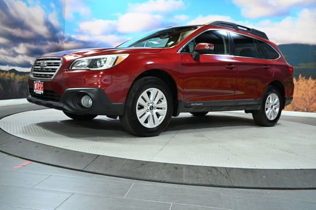 Used 2017 Subaru Outback 2.5i Premium image 3