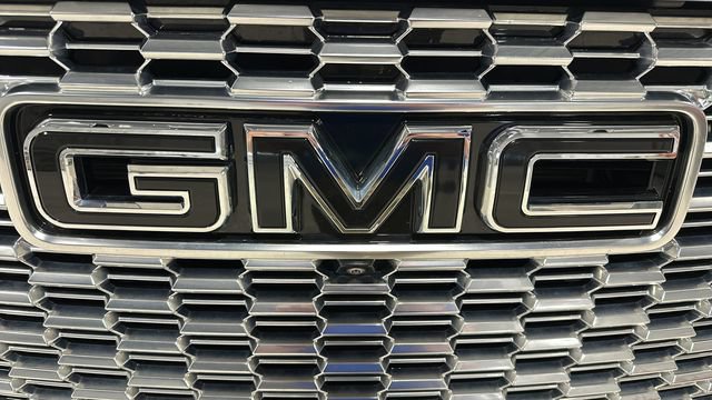 Used 2024 GMC Yukon Denali AWD/4WD image 43