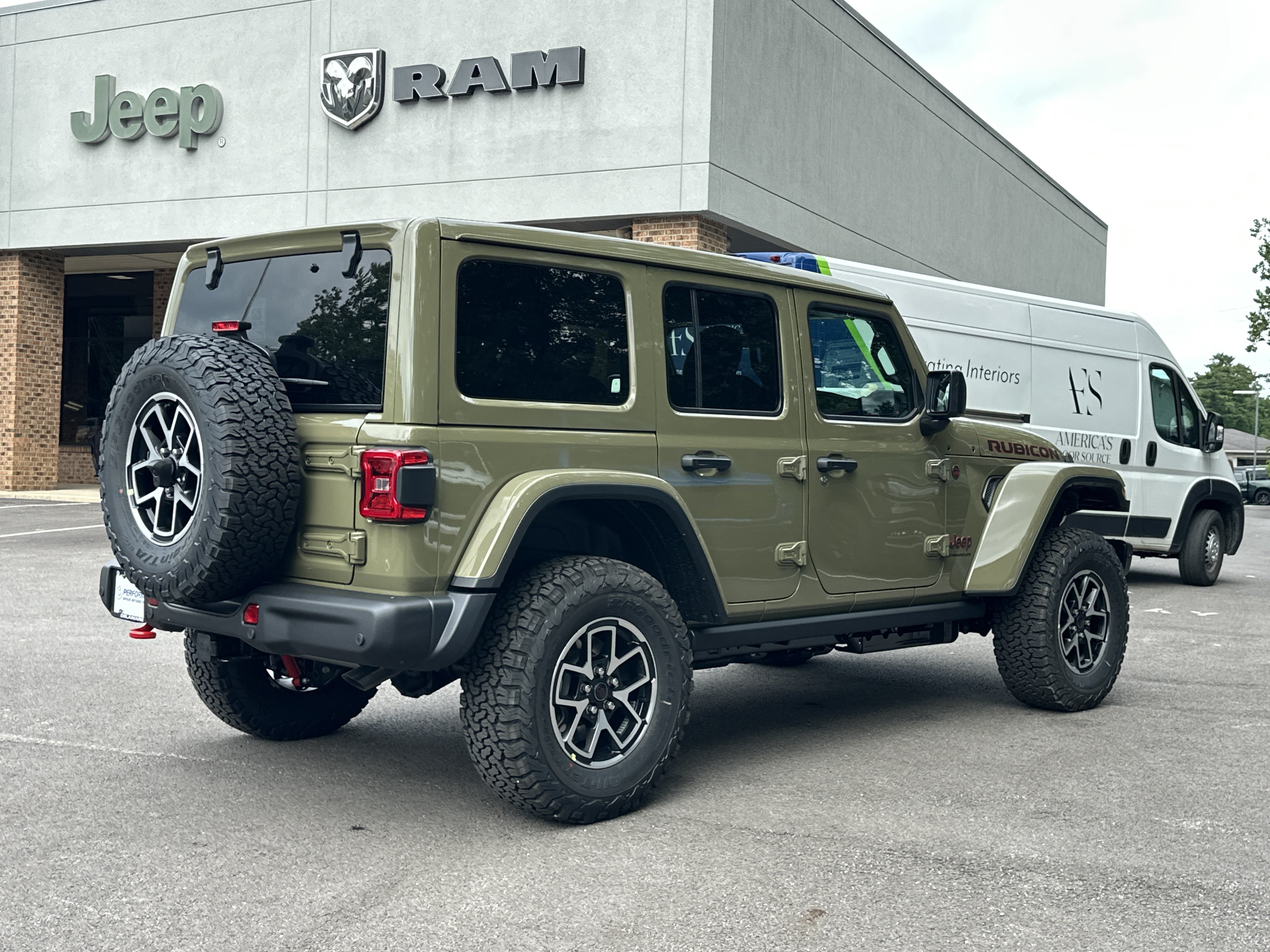 New 2027 Jeep Wrangler Unlimited Rubicon AWD/4WD image 18