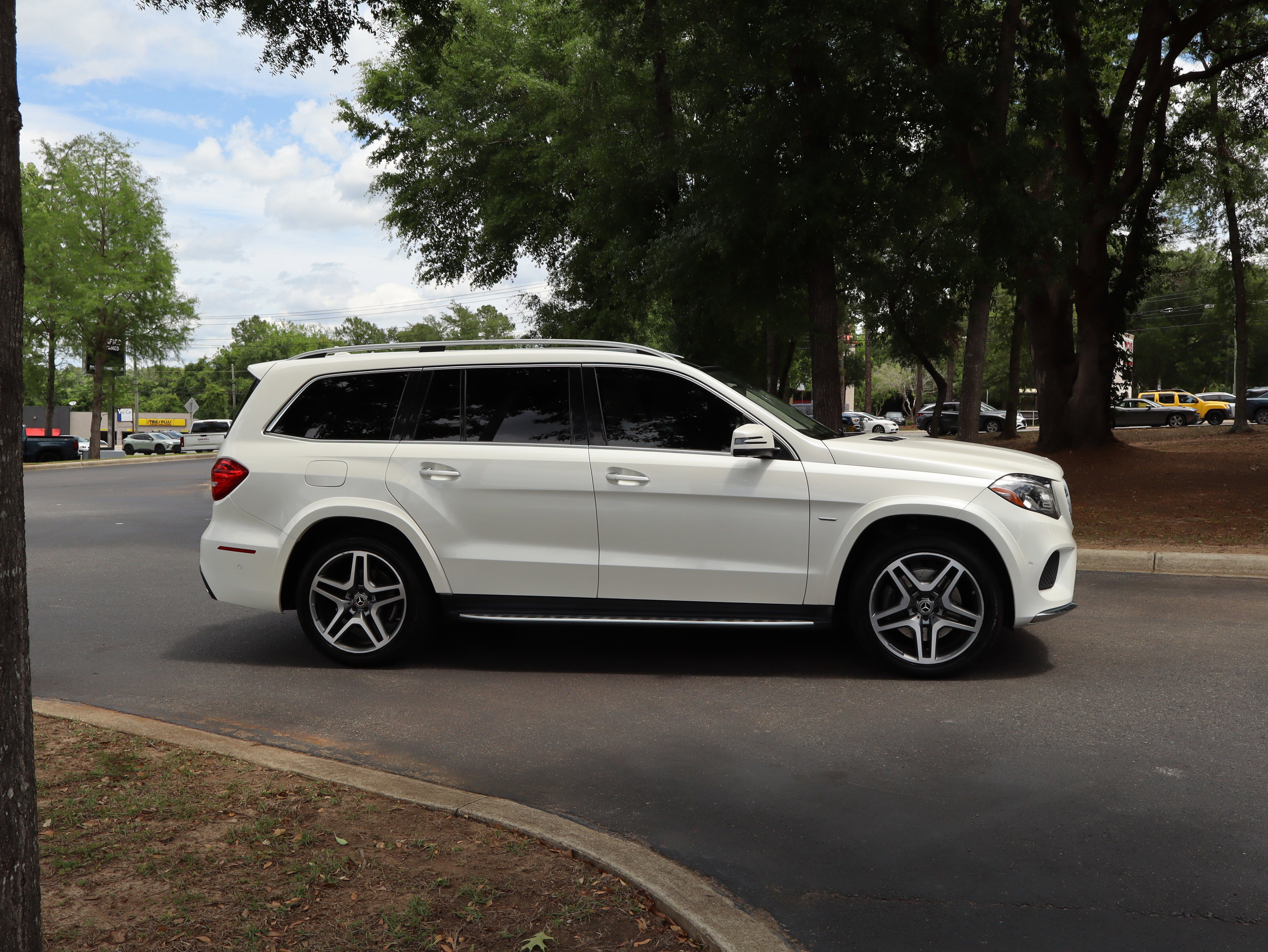 Used 2018 Mercedes-Benz GLS 550 4MATIC image 12