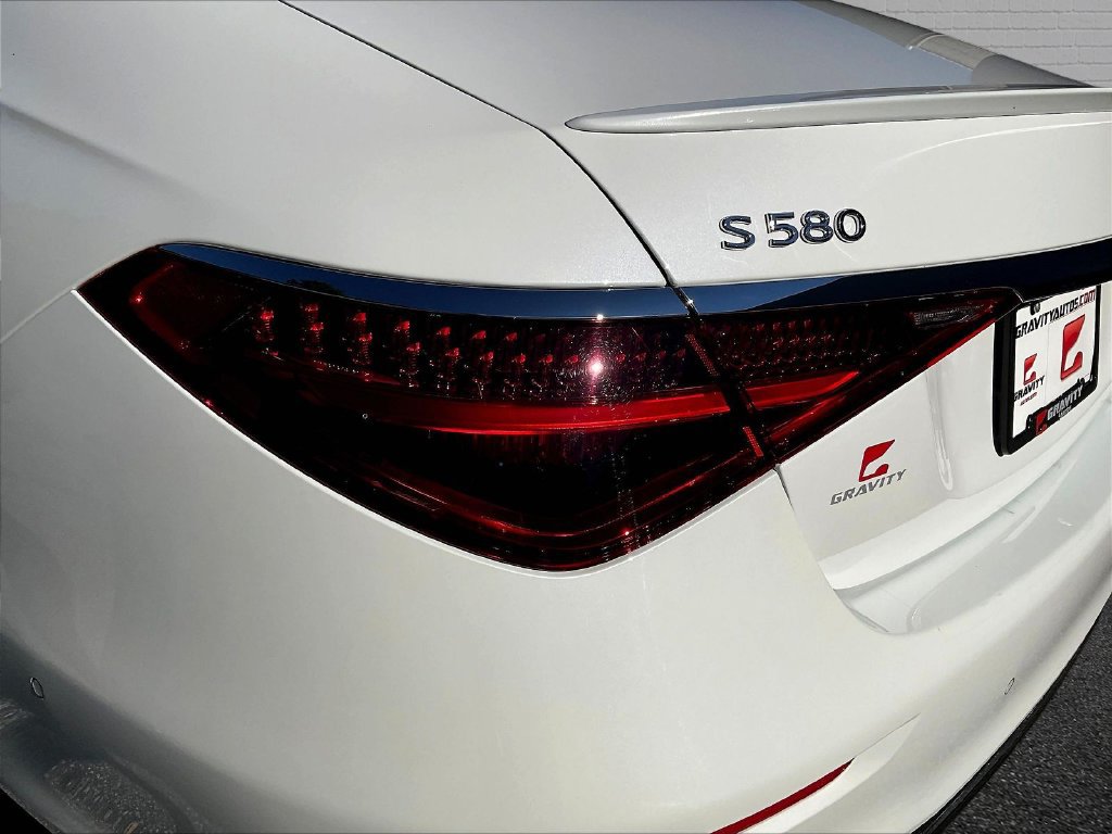 Used 2025 Mercedes-Benz S 580 4MATIC Sedan image 19