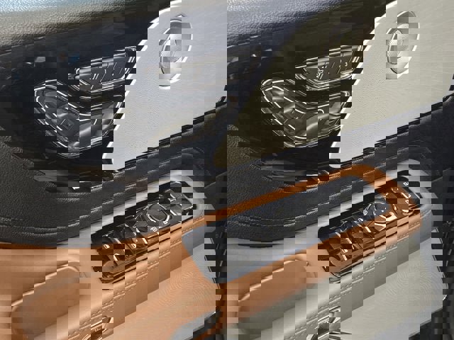 Used 2024 Lincoln Aviator Reserve w/ Equipment Group 201A image 23