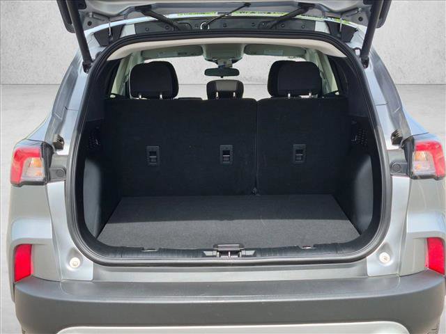 Used 2021 Ford Escape SE w/ Convenience Package FWD image 6