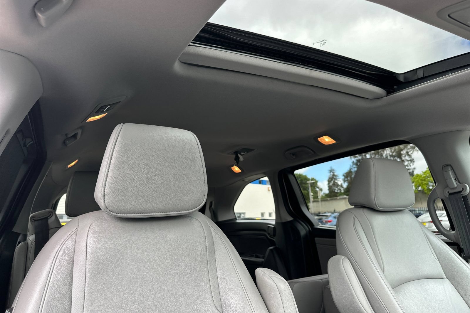 Used 2024 Honda Odyssey EX-L image 22