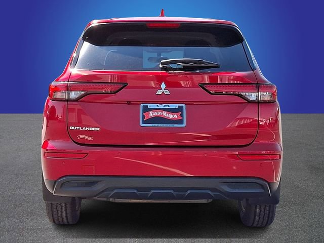 Used 2023 Mitsubishi Outlander ES FWD image 5