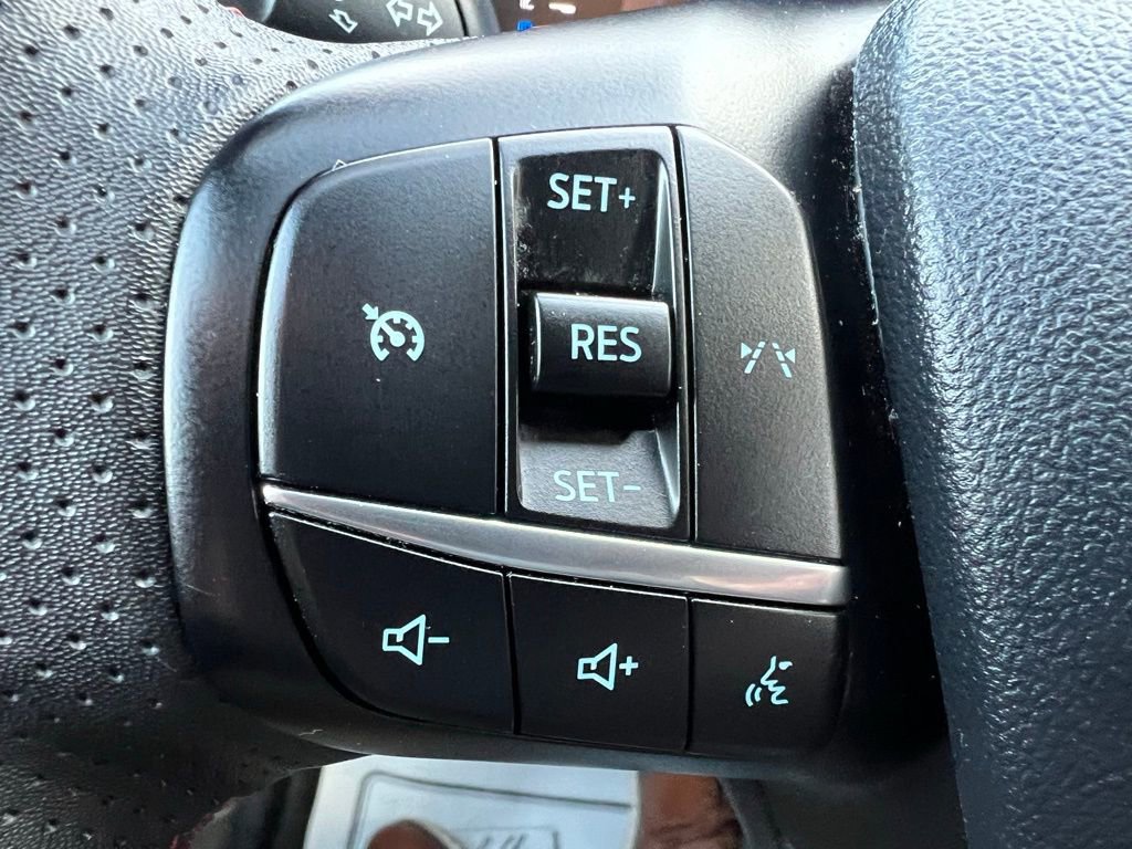 Used 2025 Ford Escape ST-Line image 37