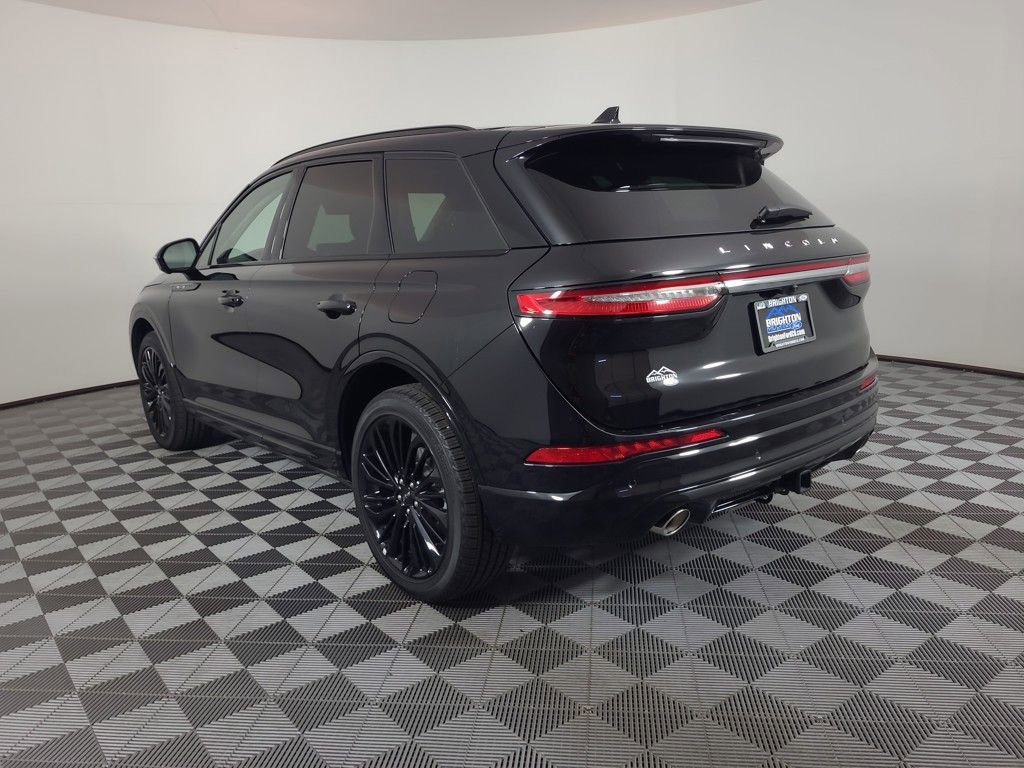 Used 2025 Lincoln Corsair AWD w/ Equipment Group 101A image 5