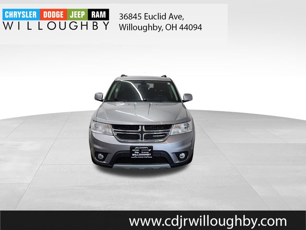 Used 2019 Dodge Journey SE FWD image 2