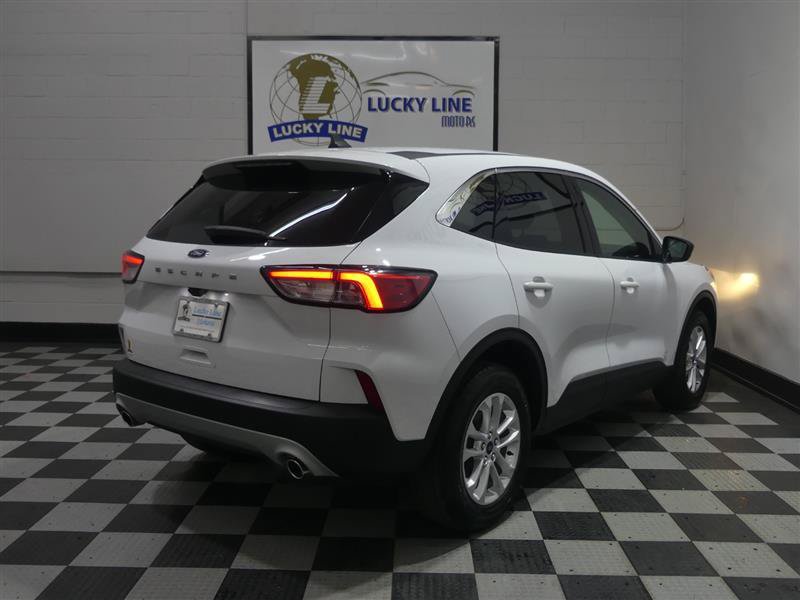 Used 2022 Ford Escape SE w/ Cold Weather Package AWD/4WD image 10
