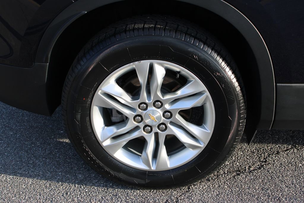 Used 2020 Chevrolet Blazer LT image 38