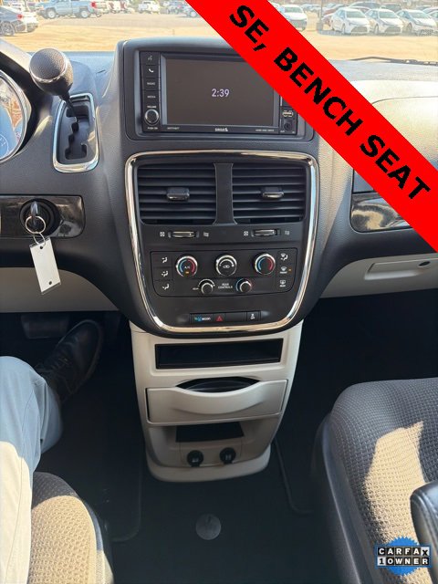 Used 2018 Dodge Grand Caravan SE w/ UConnect Hands-Free Group image 19