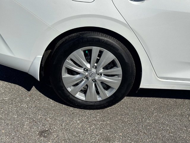 Used 2025 Nissan Sentra S FWD image 12