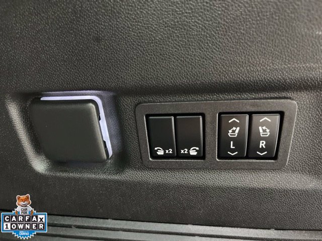 Used 2023 GMC Yukon XL Denali AWD/4WD image 19