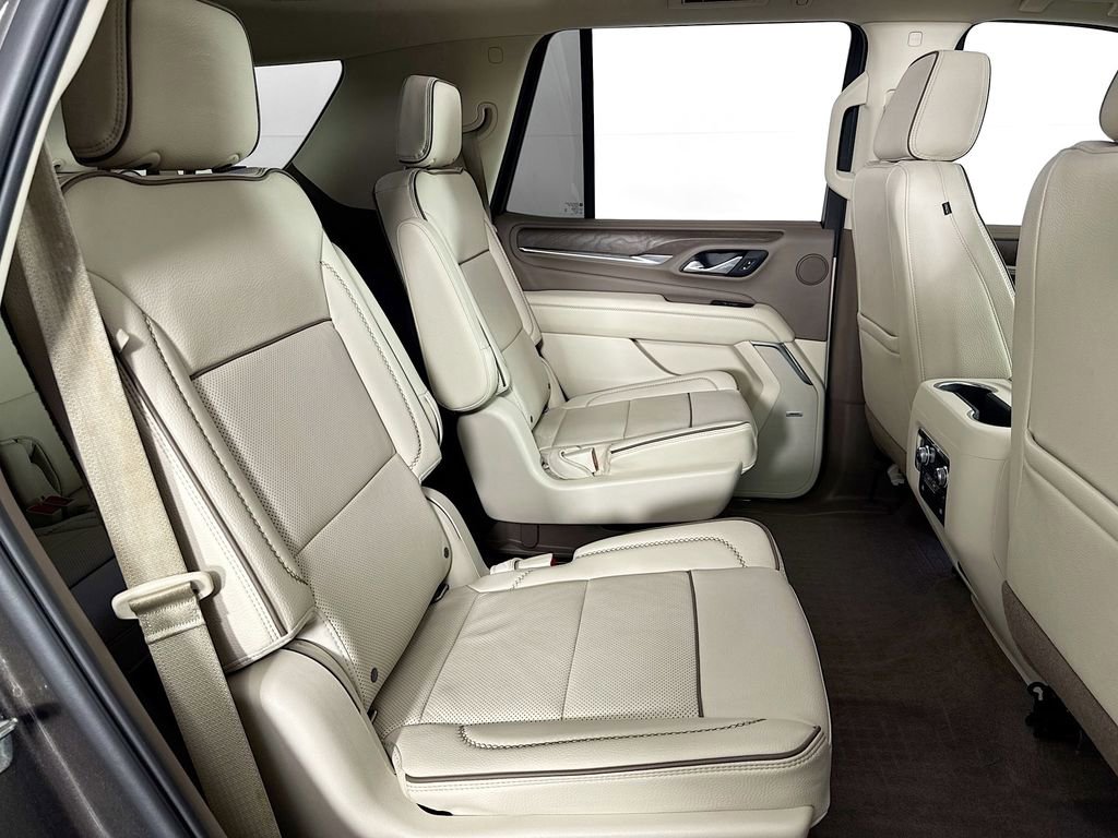 Used 2021 GMC Yukon Denali w/ Denali Premium Package image 36