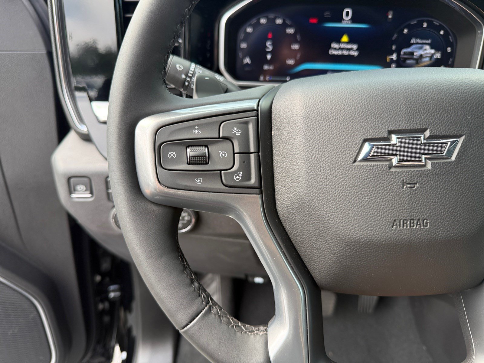 Used 2026 Chevrolet Silverado 1500 LT Trail Boss w/ LT Trail Boss Premium Package AWD/4WD image 24