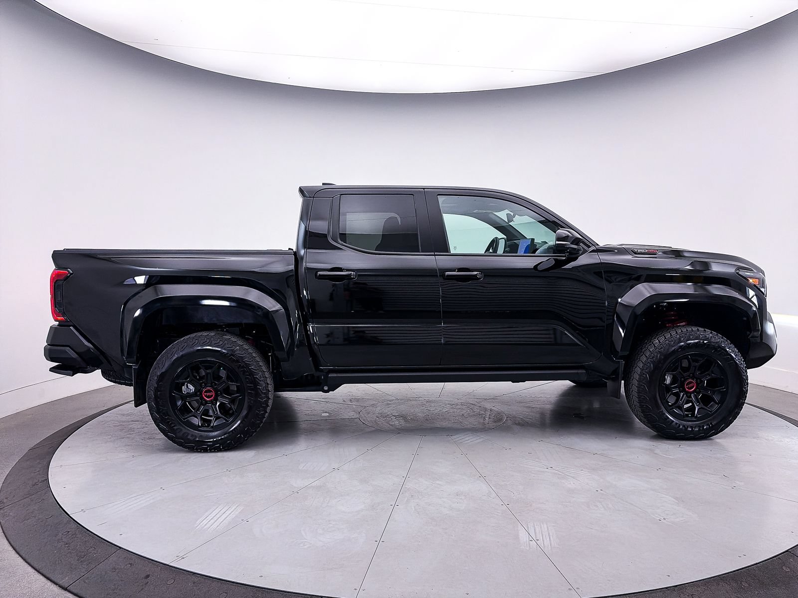 Used 2024 Toyota Tacoma TRD Pro AWD/4WD image 45