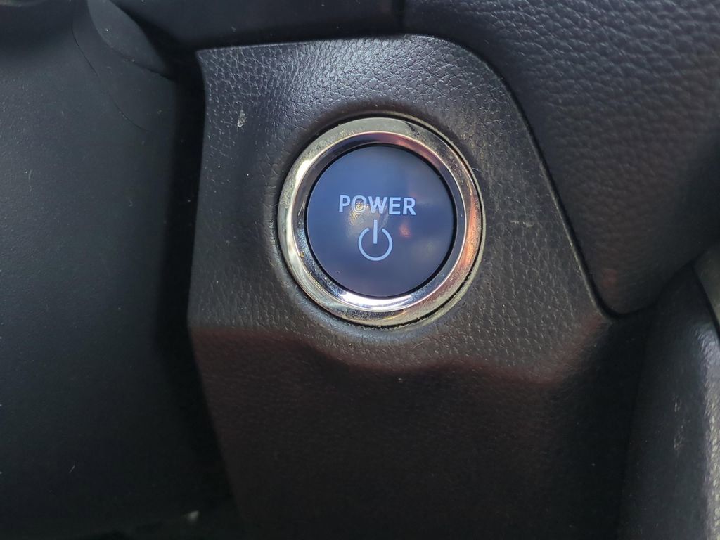 Used 2019 Toyota RAV4 XLE w/ Convenience Package image 35