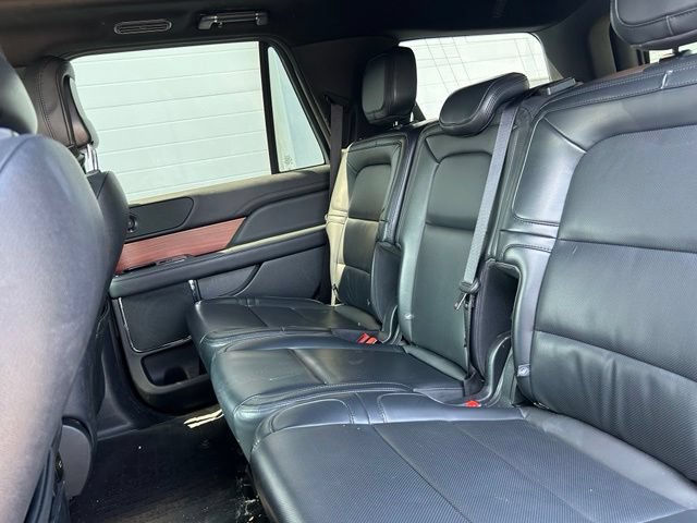 Used 2024 Lincoln Navigator Premiere AWD/4WD image 9
