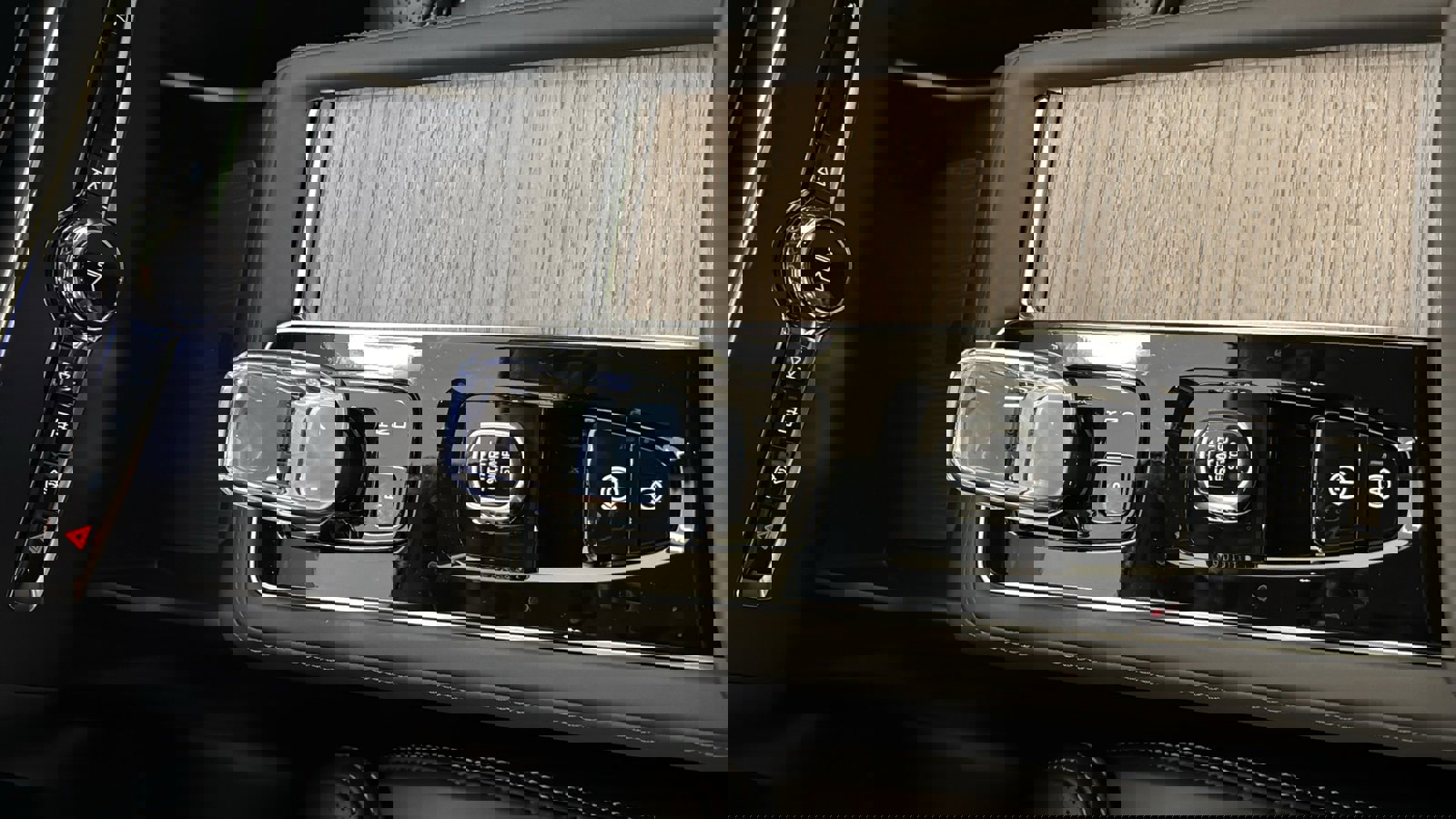 New 2026 Volvo XC90 B6 Ultra w/ Protection Package Premier image 19