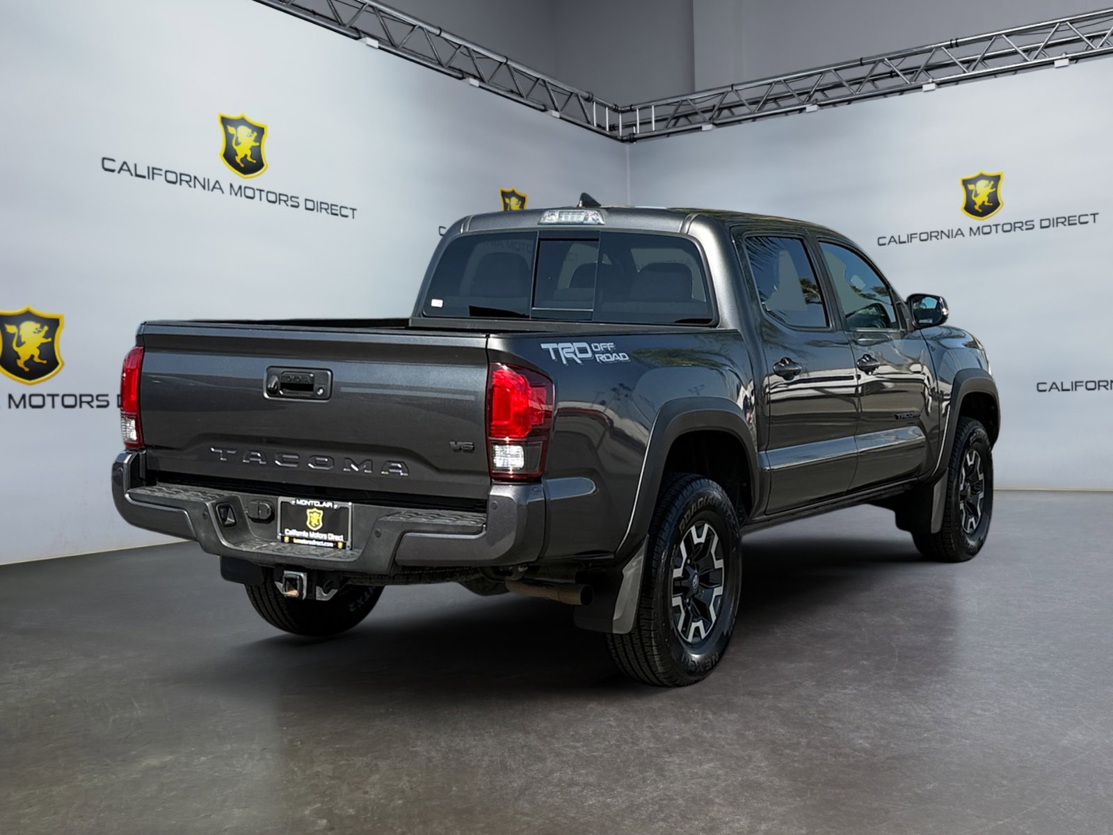 Used 2019 Toyota Tacoma TRD Off-Road image 5
