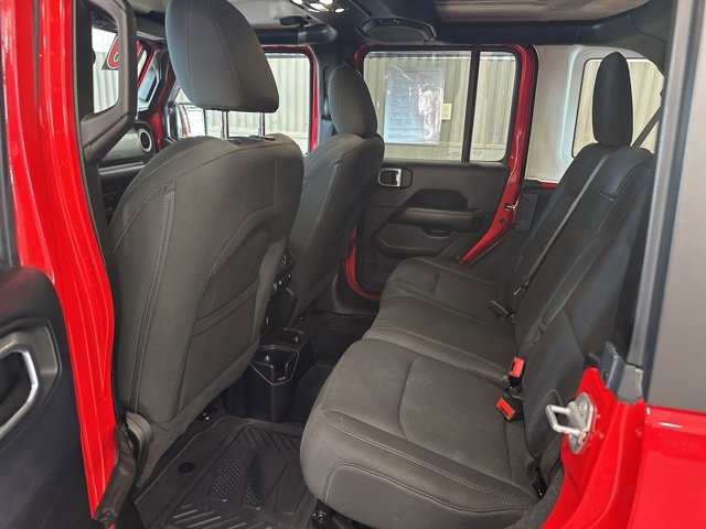 Used 2019 Jeep Wrangler Unlimited Sahara image 12