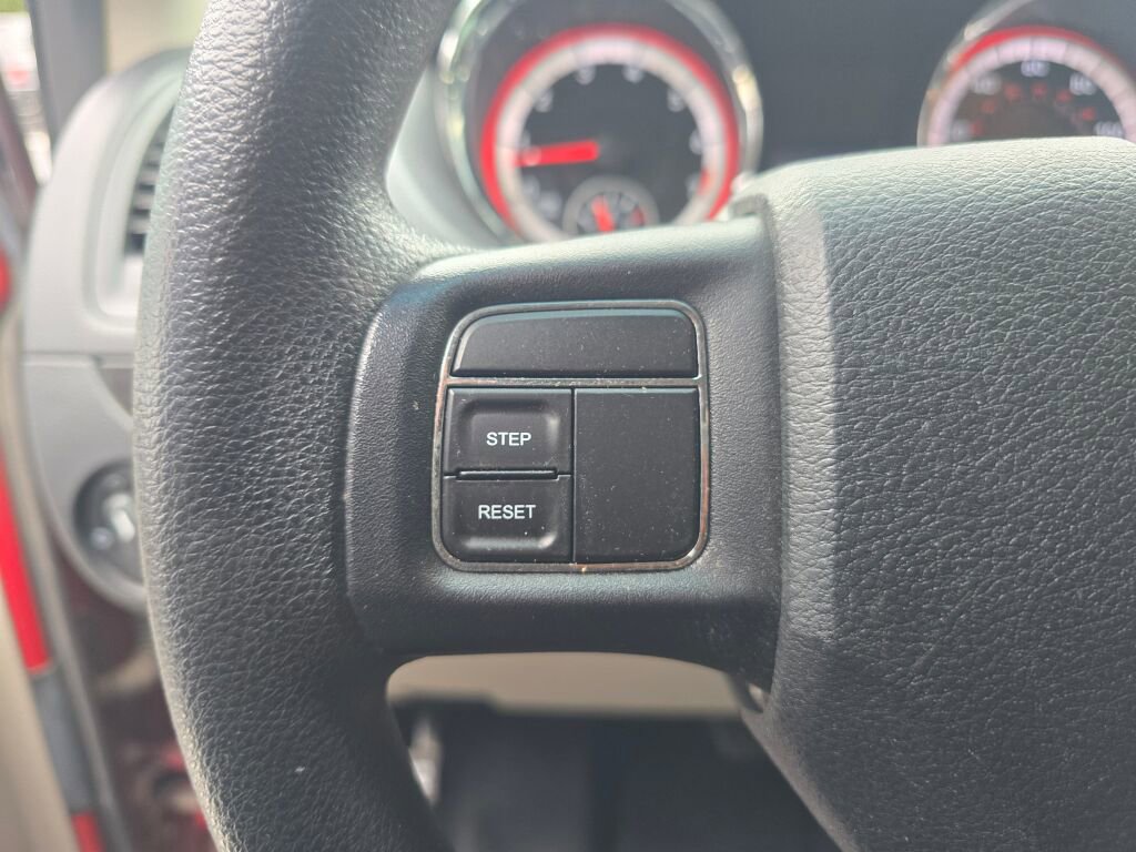 Used 2015 Dodge Grand Caravan American Value Package image 22