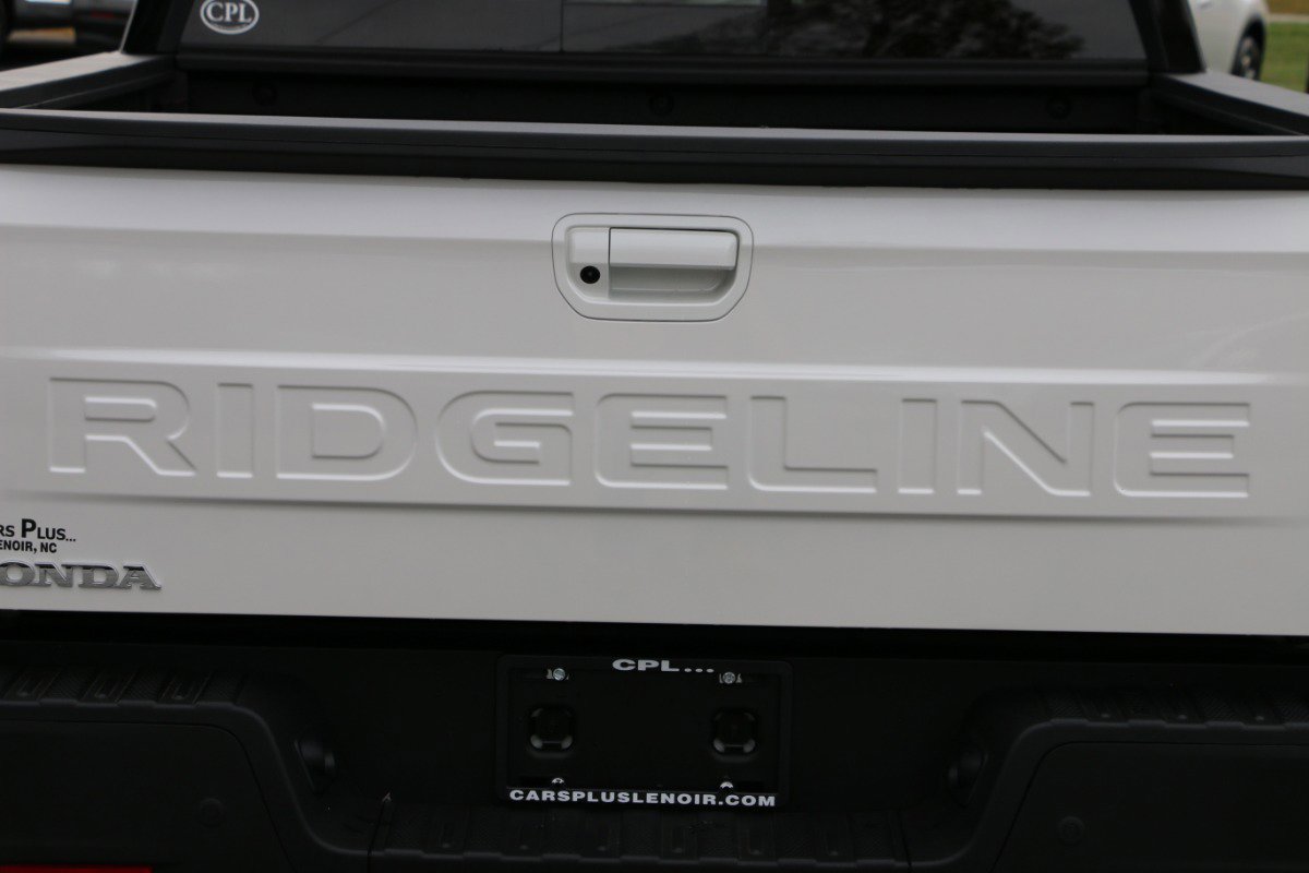 Used 2025 Honda Ridgeline Black Edition image 5