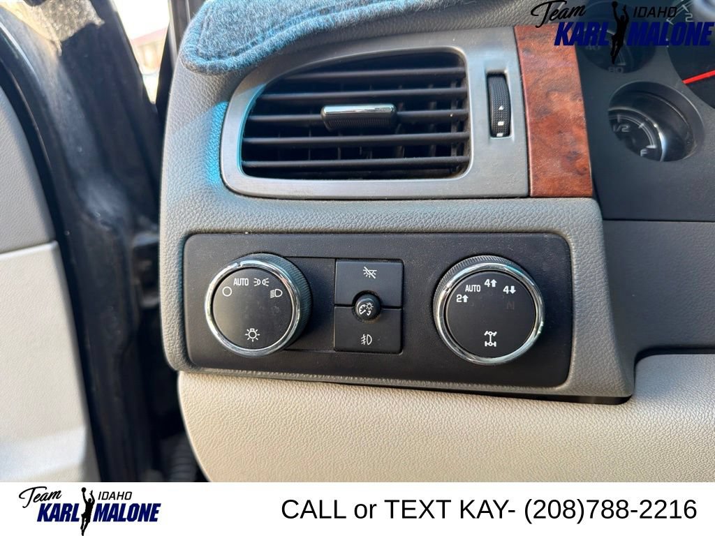 Used 2008 Chevrolet Suburban LT w/ LT Preferred Equipment Group AWD/4WD image 22