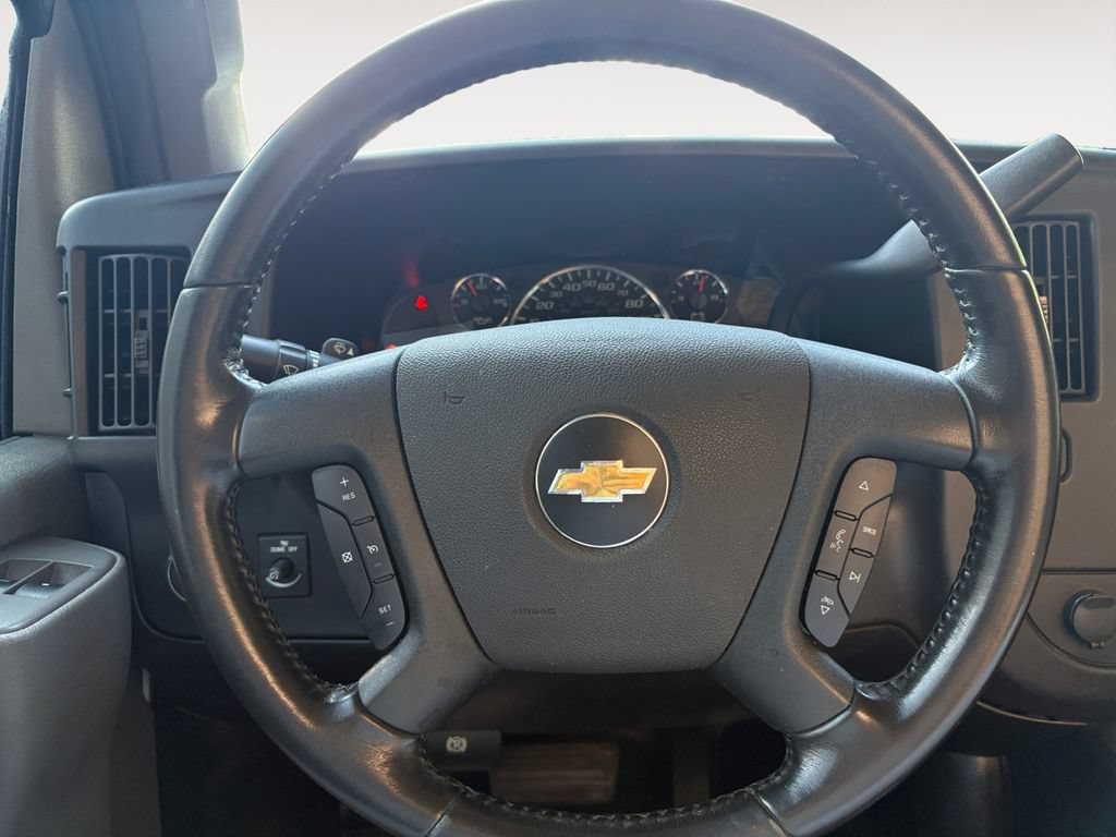 Used 2022 Chevrolet Express 3500 w/ Power Convenience Package RWD image 12