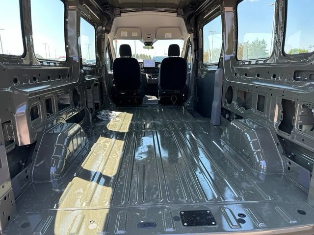 Certified 2026 Ford E-Transit 148 Medium Roof w/ Parcel Delivery Package RWD image 13