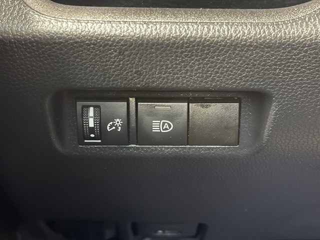 Used 2024 Toyota RAV4 Adventure image 35