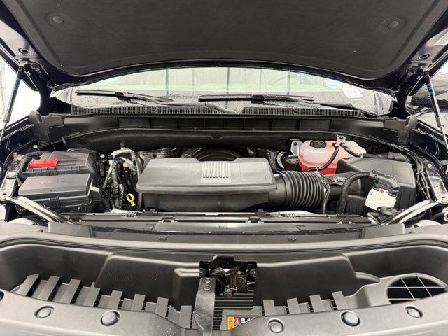 New 2026 Chevrolet Suburban LS w/ LPO, Dark Essentials Package image 9