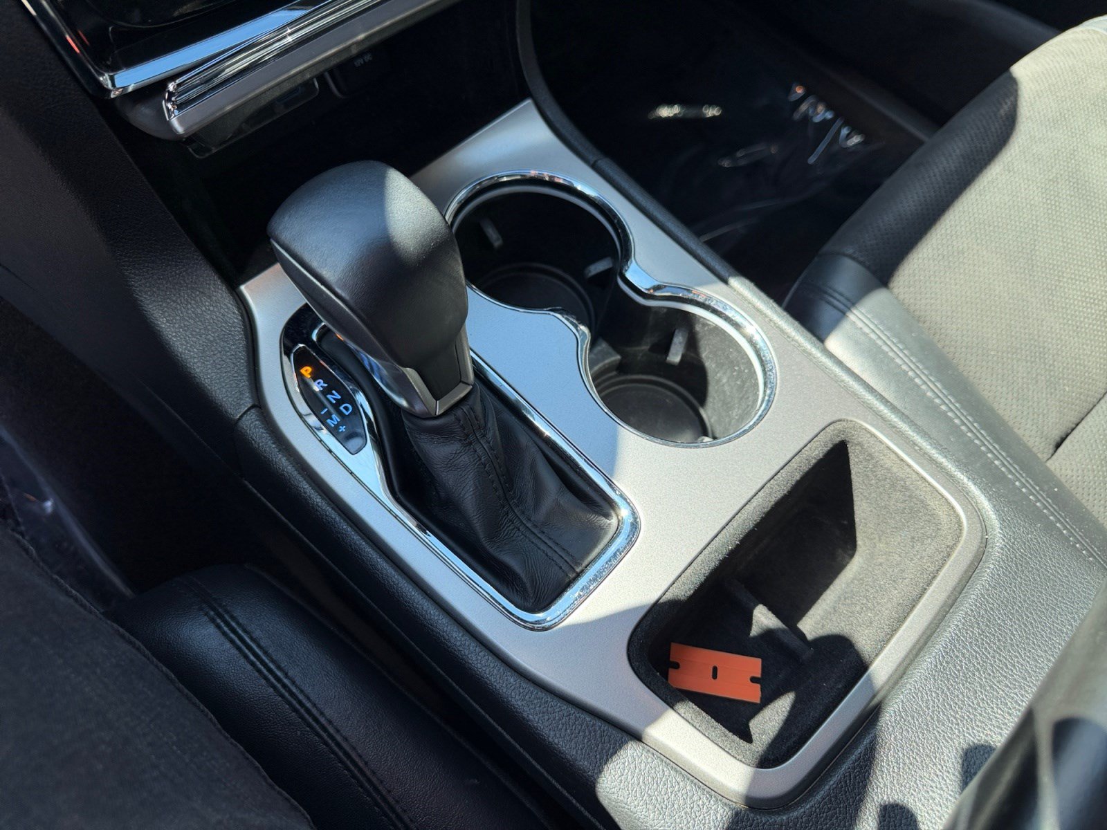 Used 2019 Jeep Grand Cherokee Altitude AWD/4WD image 15