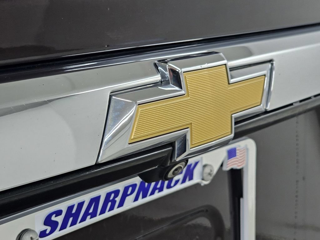 Used 2022 Chevrolet Traverse LT FWD image 31