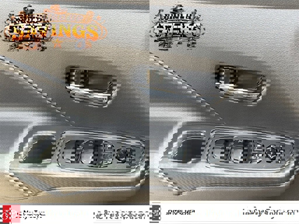 Used 2025 Nissan Versa SV image 24