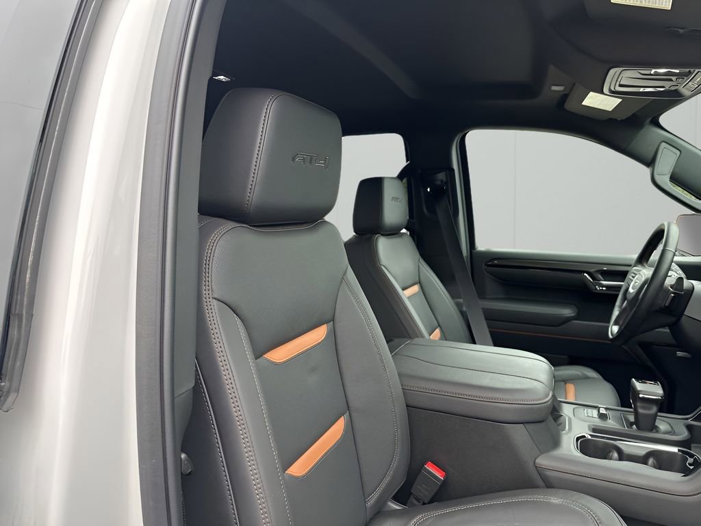 Used 2025 GMC Sierra 1500 AT4 image 15