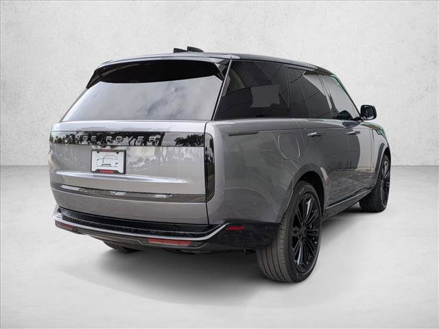 New 2026 Land Rover Range Rover SE image 2