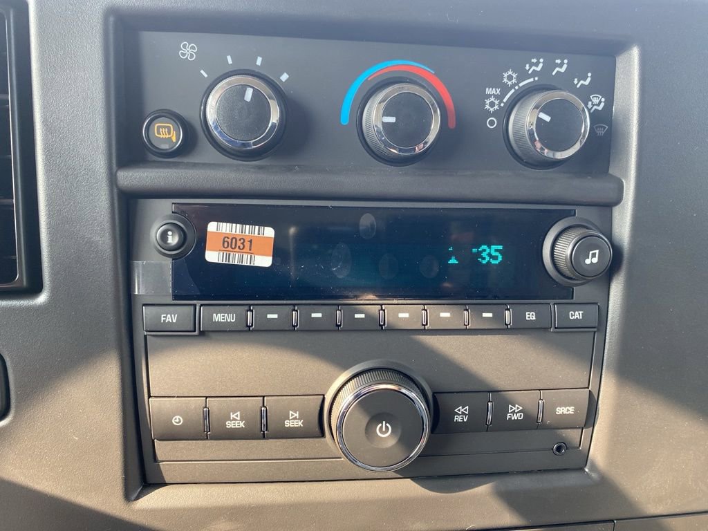 New 2025 Chevrolet Express 3500 w/ Driver Convenience Package RWD image 31