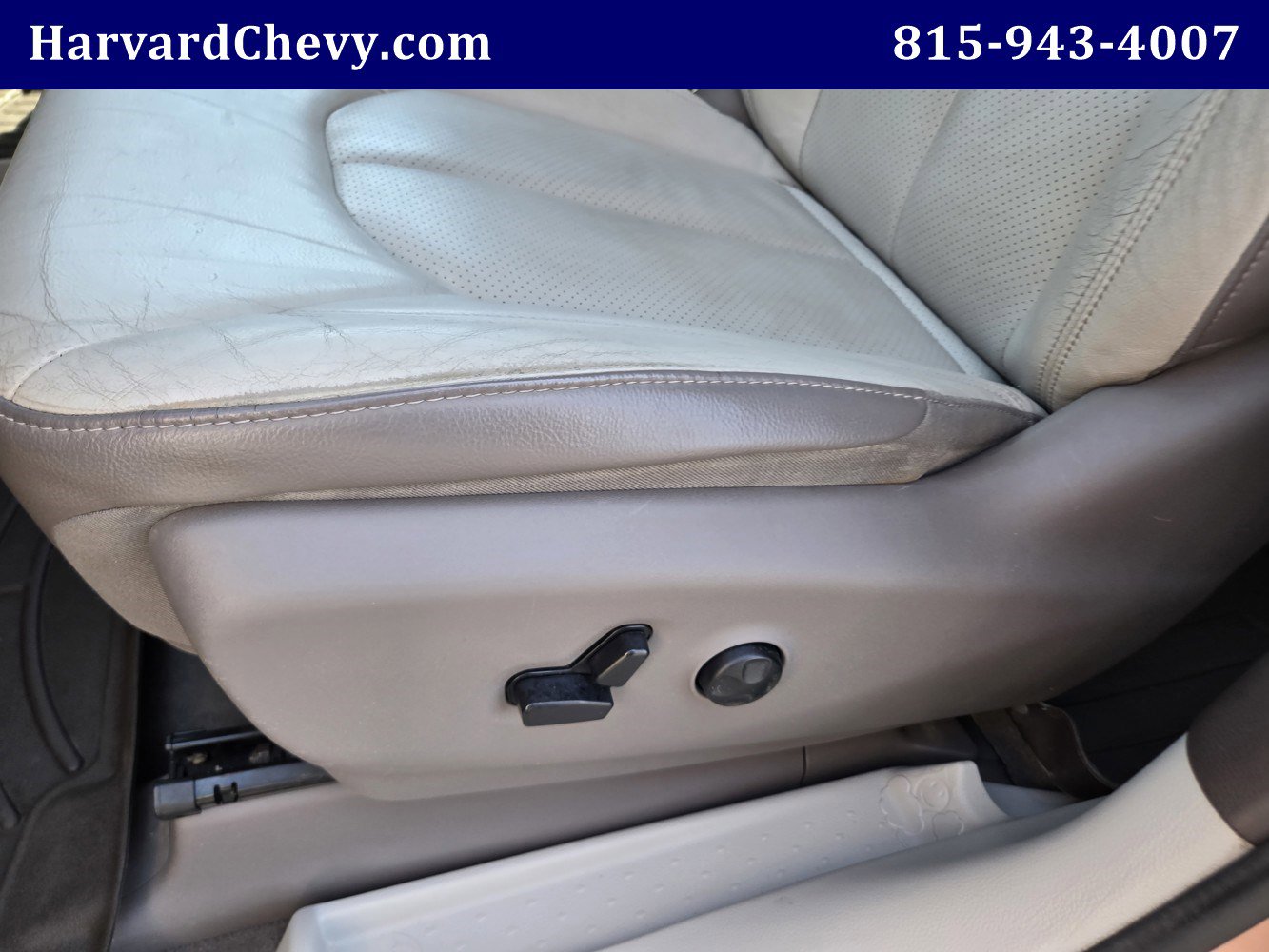Used 2018 Chrysler Pacifica Touring-L Plus w/ Advanced Safetytec Group FWD image 30