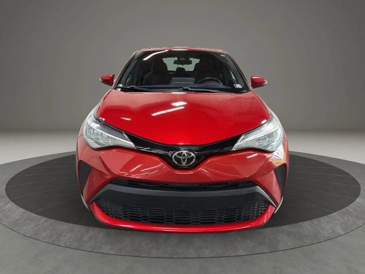 Used 2021 Toyota C-HR XLE FWD image 5