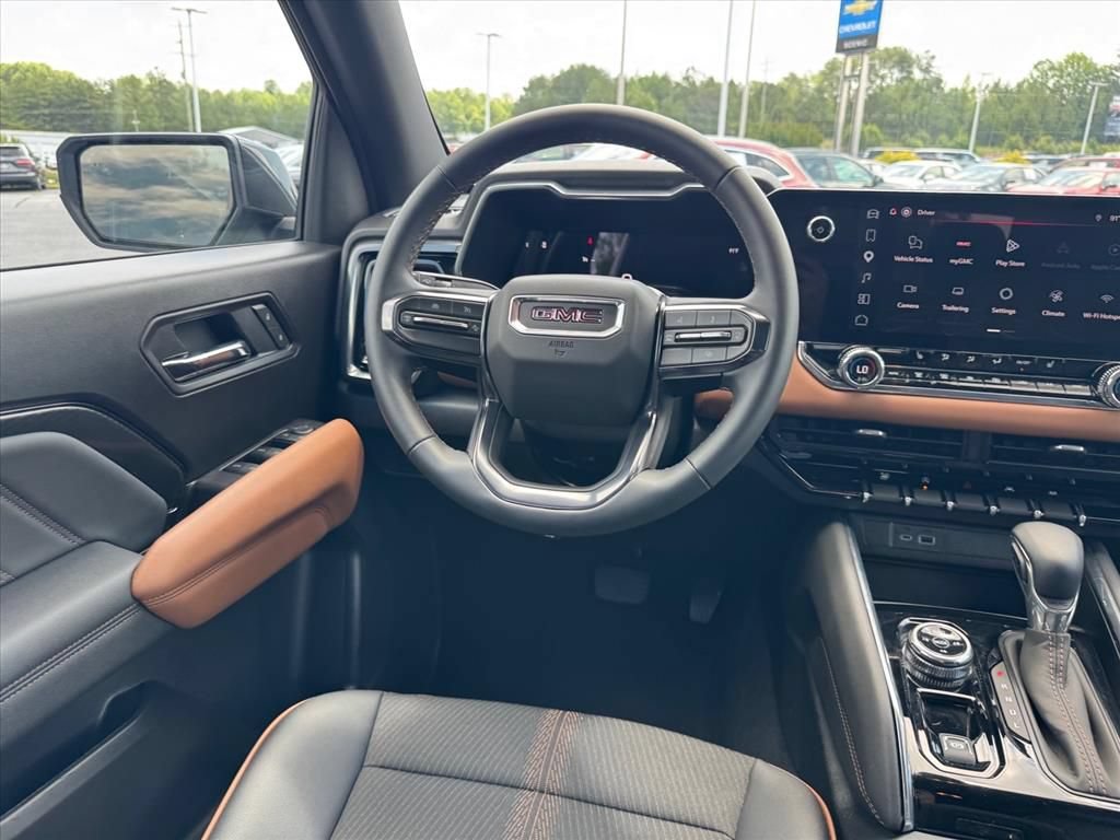 Used 2026 GMC Canyon AT4 AWD/4WD image 13