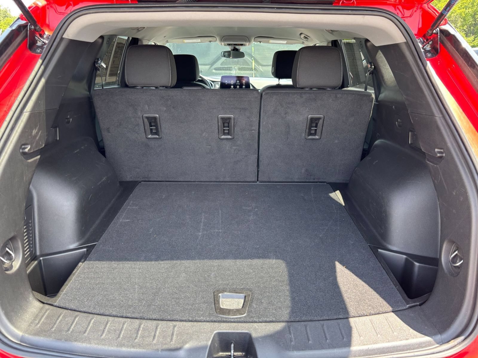 Used 2025 Chevrolet Blazer LT FWD image 33