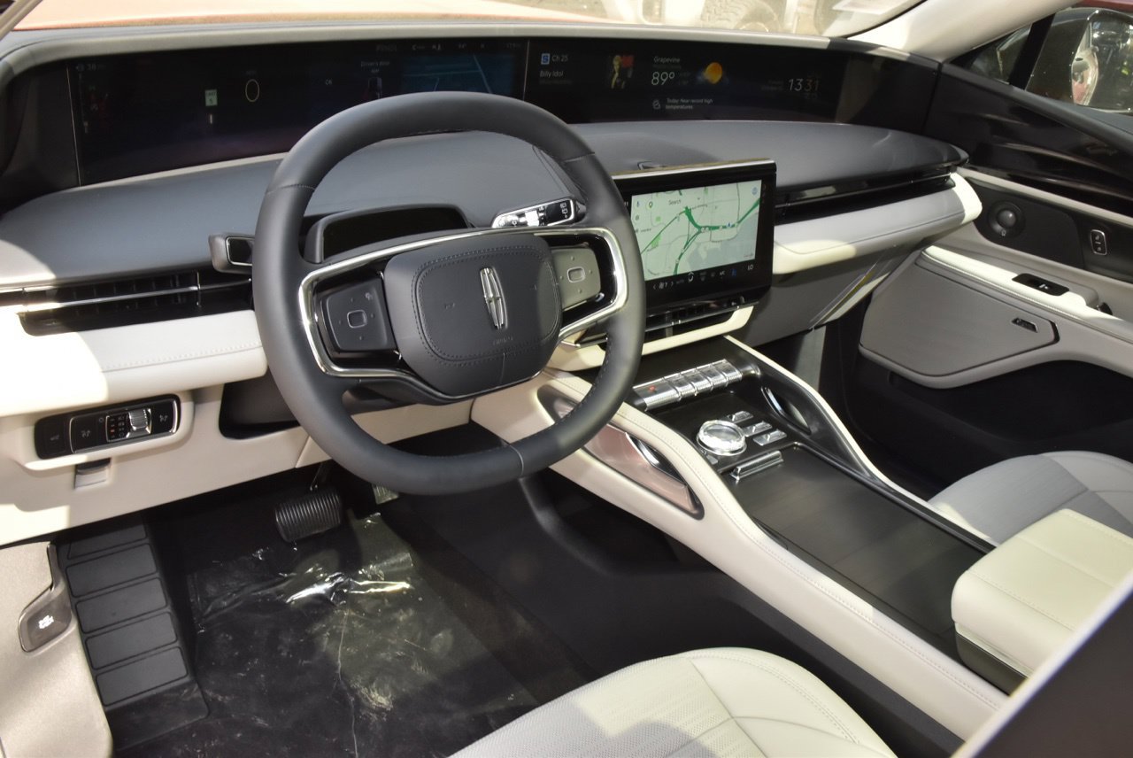 New 2026 Lincoln Nautilus Reserve AWD/4WD image 35