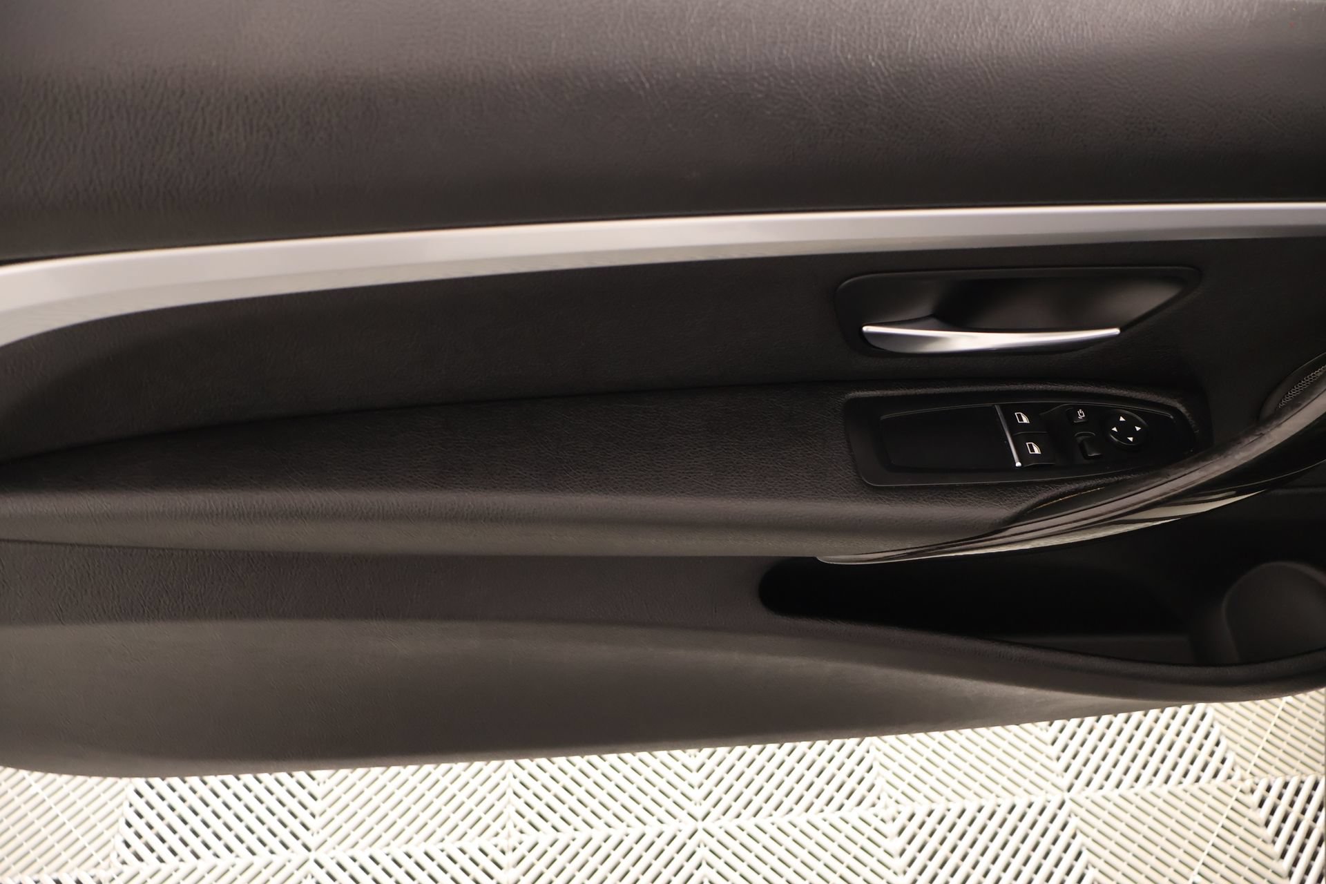 Used 2019 BMW 440i Coupe w/ M Sport Package RWD image 17