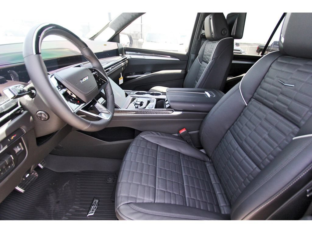 New 2026 Cadillac Escalade V w/ LPO, ONYX Package AWD/4WD image 6