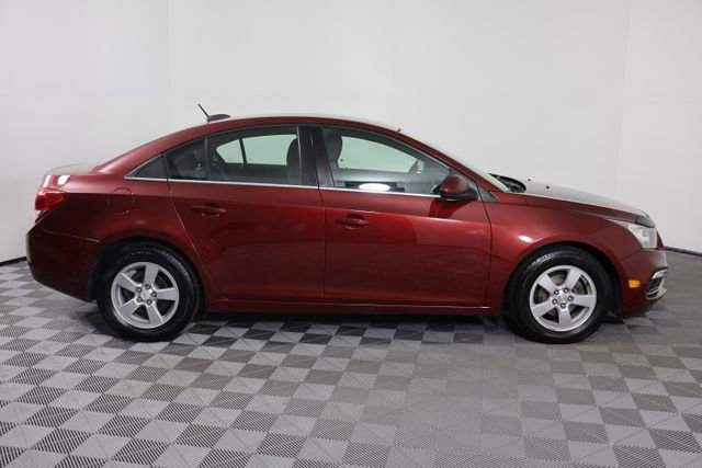 Used 2015 Chevrolet Cruze LT image 9