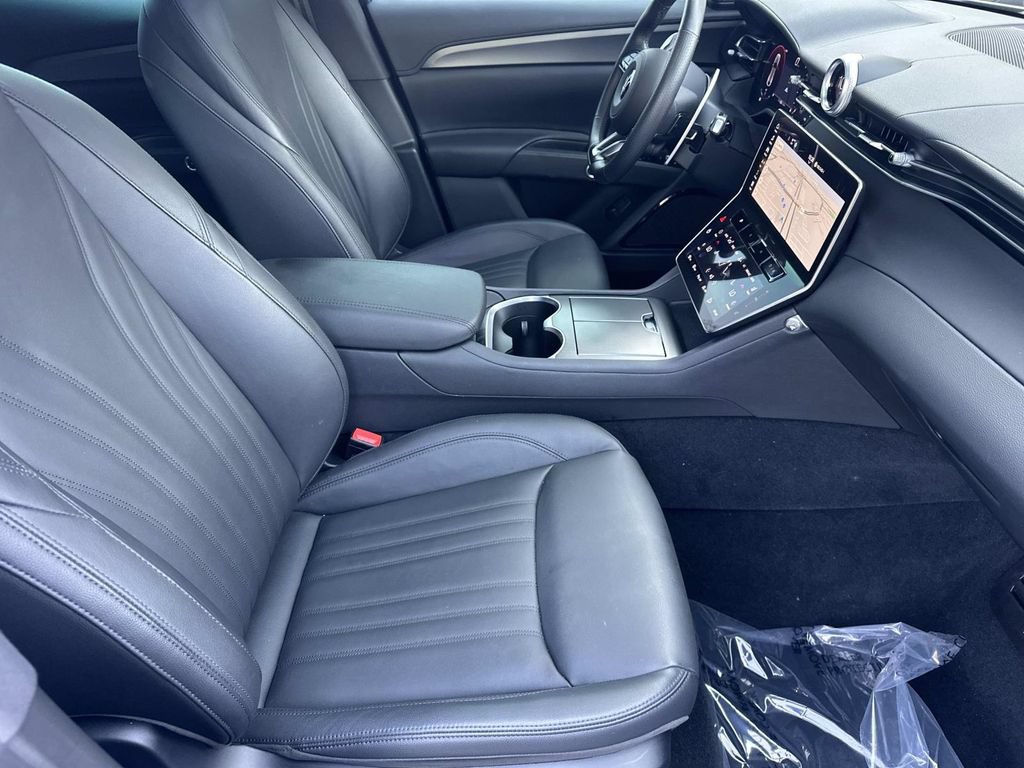 Certified 2024 Maserati Grecale GT AWD/4WD image 14