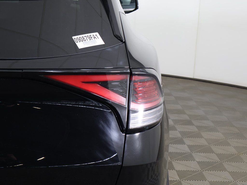 Used 2023 Kia Sportage EX FWD image 14