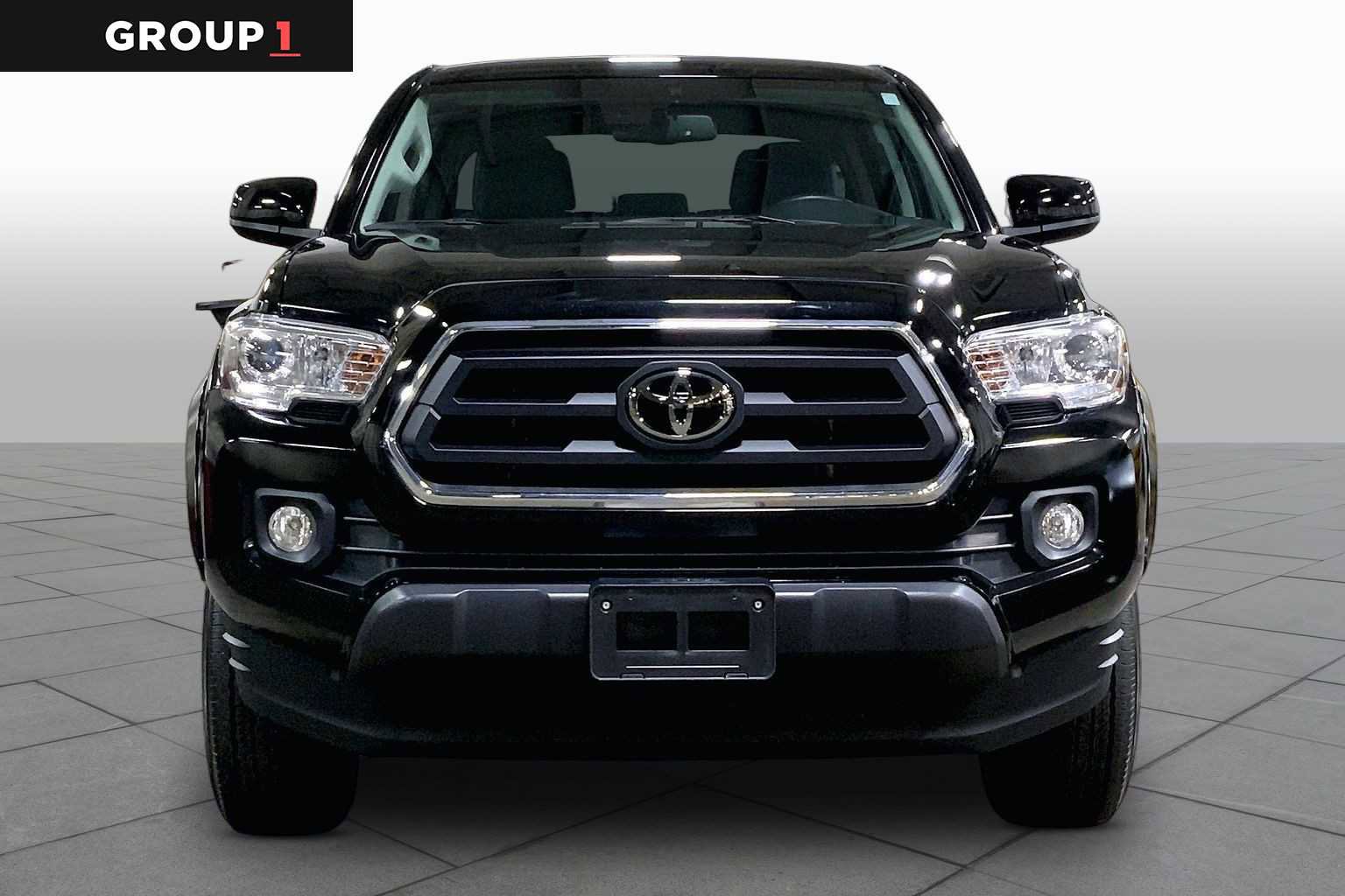 Used 2023 Toyota Tacoma SR5 AWD/4WD image 3