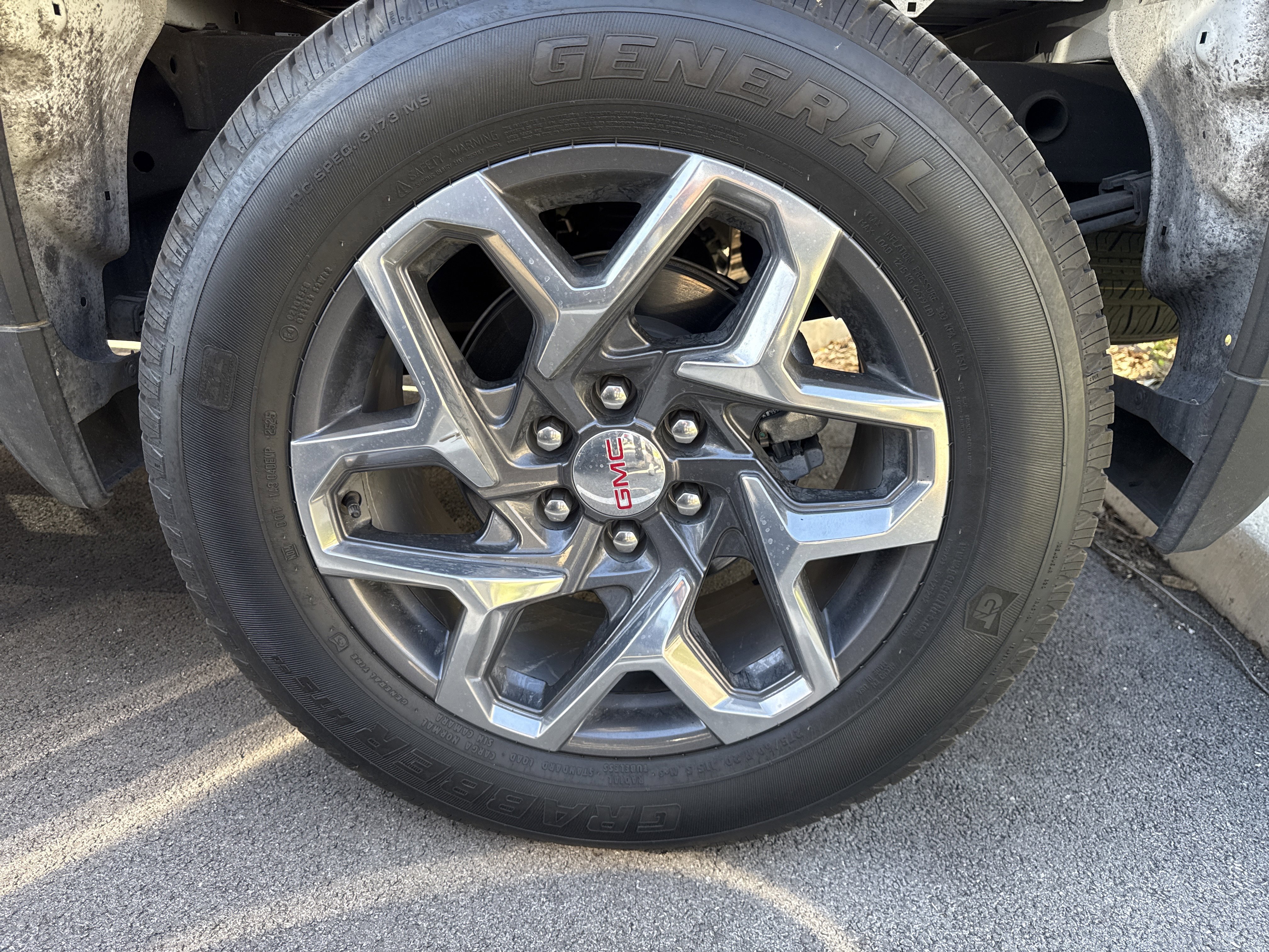 Used 2026 GMC Sierra 1500 SLE image 5